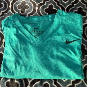 Nike T-shirt